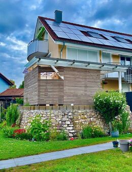 Provisionsfreie Erdgeschoss Eigentumswohnung Maisonette 191m2, renoviert, Pool, PV, eigener Garten - Weisweil