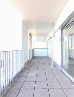 Ihre lichtdurchflutete Wohlfühloase mit Balkon & moderner Küche im Neubau SKY AND WATER - Frankfurt (Main)