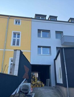 Mehrfamilienhaus mit Gewerbeeinheit im Hof am Innenhafen - Duisburg