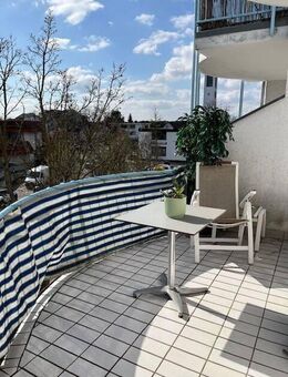 Traumhafte, außergewöhnliche 150m² Maisonette-Wohnung, 2 Etagen + DG-Studio, Balkon, 3 KFZ-Plätze, Keller - Limburgerhof