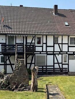 // 1-2 Familiendoppelhaushälfte mit Garage; Stellplatz & schönem Grundstück in ruhiger Wohnlage /// - Guxhagen