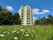Beeindruckende See- und Bergsicht: Renovierungsbedürftige 3 1/2-Zimmer-Wohnung mit Garage - Friedrichshafen