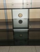TV-Rack mit 3 Rauchglasplatten und Kabelblende in 50735
