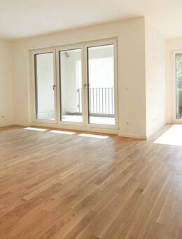 *Neues Zuhause, neues Lebensgefühl - Sonnige 3-Zimmer-Wohnung mit Süd-Loggia im Erstbezug* - München