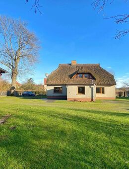 Traumhaftes Grundstück mit EFH (sanierungsbedürftig, Reetgedeckt) mit Blick auf den Selliner See - Sellin (Ostseebad)