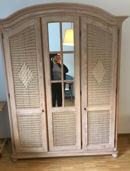 Schrank, Bett elektrisch verstellbar, Pinie, Vollholz - Fritzlar