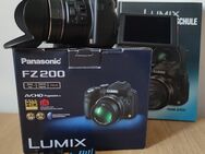 Panasonic Lumix DMC-FZ200 digitale Bridgekamera - Zustand wie Neu! - Straubing