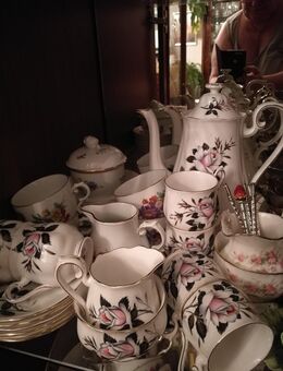 Porzellan, Knochenporzellan, Kaffee-, Tee- - Siegen (Universitätsstadt) Bürbach