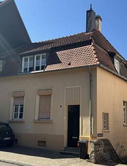 1-2 Familien Stadthaus in ruhiger Lage "Alt Saarbrücken" - Saarbrücken