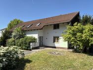 Großzügiges Zweifamilienhaus mit Garagen in bevorzugter Wohnlage - Ansbach