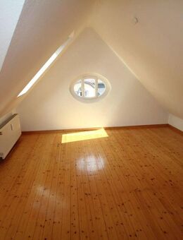 Ostviertel: Sonnige 2-Zimmer-Whg BG DG li E10 - Göttingen
