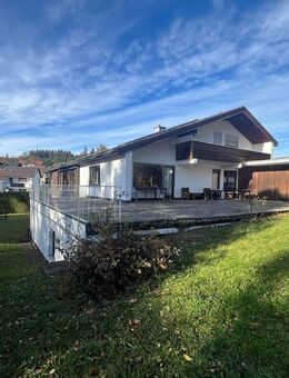 Großzügiges Einfamilienhaus mit Sauna und Innenpool in sonniger Toplage von Immenstadt - Immenstadt (Allgäu)