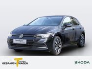 VW Golf, 2.0 TDI MOVE, Jahr 2023 - Werdohl