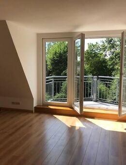 Charmante 2,5-Zimmer- Wohnung im Dachgeschoss - Verden (Aller)