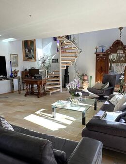 Einzigartige, lichtdurchflutete Maisonette-Wohnung mit Balkon nähe Starnberger See - Berg (Regierungsbezirk Oberbayern)