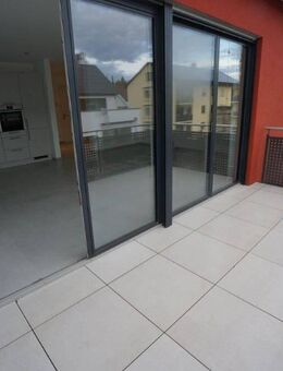 Neuwertige Wohnung in Energie-Effizienzhaus - mit Balkon, inkl. Einbauküche - Aystetten