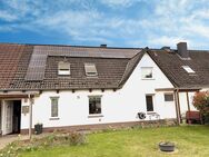 Besonderes Reihenhaus mit überdachter Terrasse, Doppelcarport und Photovoltaik - Wittendörp