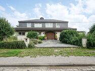 Familientraum || mit Einliegerwohnung || 3 Garagenstellplätze - Kall