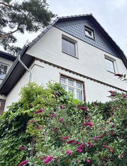 Charmantes Einfamilienhaus mit großzügigem Garten und Einliegerwohnung in attraktiver Hanglage ! - Birkenwerder