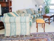 Couch und Sessel im Club Stil - Hochheim (Main) Zentrum