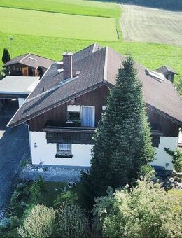 Zweifamilienhaus in ruhiger Ortsrandlage - Pfaffing