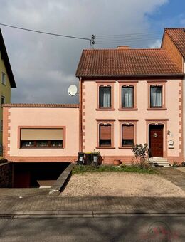 PROVISIONSFREI+++ELEKTRO + FENSTER + BAD NEU +++1-2 FAMILIENHAUS IN BILSDORF (REF 0481) - Nalbach