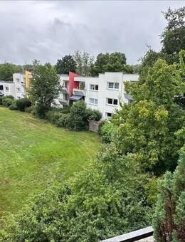 Mit Balkon! Frisch sanierte 3-Zimmer-Wohnung im grünen Gauting - Gauting