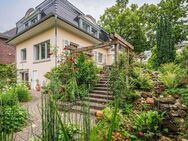 Traumhafte Stadtvilla mit idyllischem Garten - Grevenbroich