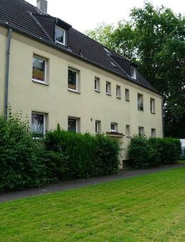 Sieben-Familienhaus: Perfekte Gelegenheit für Investoren mit Steigerungs + Ausbaupotenzial - Duisburg