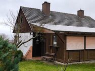 Ein- bis Zweifamilienhaus mit Balkon und großem Garten in bester Lage - Meinhard