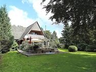 **REDUZIERTER PREIS** Parkgrundstück--Südlage--großer 60er Jahre Rotklinker--Garage und Gartenhaus - Elpersbüttel
