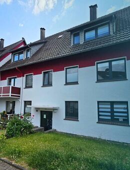 Schöne 2-Zimmer-Dachgeschosswohnung mit Balkon - Solingen (Klingenstadt)