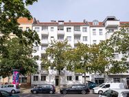 Vermietete Altbauwohnung mit Süd-Balkon in Charlottenburg - wertstabile Kapitalanlage in Bestlage! - Berlin