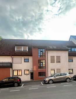 Frisch sanierte und helle Maisonette Wohnung inkl. Küche, WM + TG Stelllplatz. Ab sofort zur Miete ! - Backnang