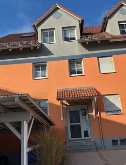 Traumhafte Maisonette Wohnung mit Balkon und Garage - Speichersdorf