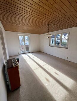 2-Familienhaus mit schöner Gartenanlage, Terrasse und Garage in ruhiger Lage! - Giengen (Brenz)