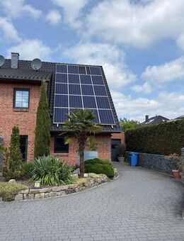 Moderne Doppelhaushälfte mit zwei vermieteten Einheiten - perfekte Kapitalanlage in Verden - Verden (Aller)