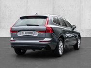 Volvo XC60 Momentum Pro AWD B4 Diesel EU6d Allrad StandHZG Navi Leder digitales Cockpit - Aachen