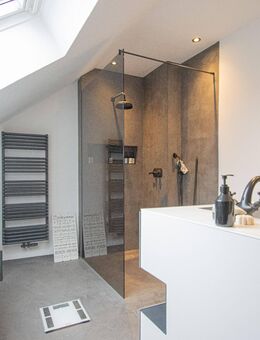 Modern und saniert - DHH mit Garten und Garage - bezugsfertig - Essen