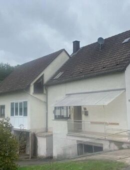 Großzügiges Zweifamilienhaus an Ortsrandlage - Löllbach