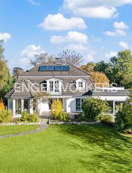 Walmdachvilla mit 318m² Wohnfläche und 2 Wärmepumpen - TOP Energieeffizienzwert A! - Hamburg