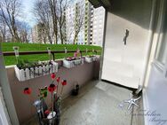 Renovierte 3-Zimmer Wohnung mit großem Wohnzimmer und Balkon in ruhiger Lage Kiel-Mettenhofs - Kiel