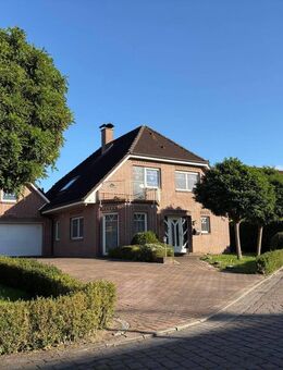 ** Stilvolles Einfamilienhaus mit Photovoltaik-Anlage,Kamin, Doppelgarage, freie Sicht nach hinten in Rhauderfehn ** - Rhauderfehn