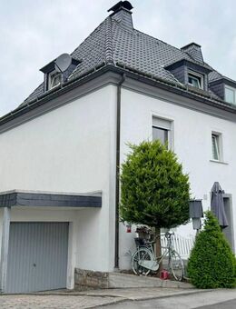 Charmante Doppelhaushälfte mit Einliegerwohnung, Garten, Pool in Meschede-Freienohl - provisionsfrei - Meschede (Kreis- und Hochschulstadt)
