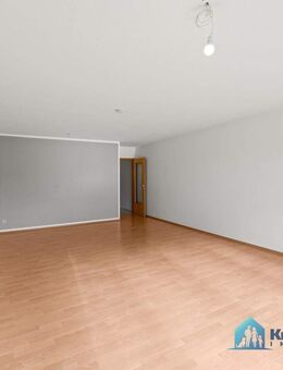 Sonnige 3 Zimmer-Whg. mit großem Balkon, Fußbodenheizung, modernem Bad und TG-Stellplatz - Fürth