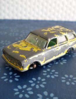 Matchbox No. 38-Vauxhall Victor Estate Car,England - Linnich