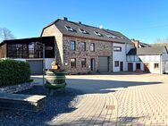 Alles andere als gewöhnlich! Kernsaniertes Bauernhaus mit großem Garten und Ausbaufläche in Klausen - Klausen