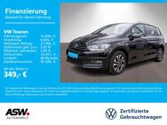 VW Touran, 1.5 TSI Active, Jahr 2023 - Neckarsulm