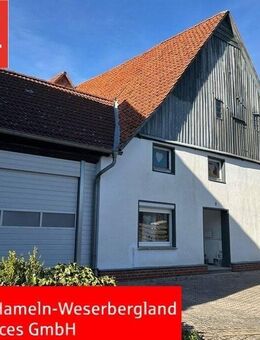 Modernes Bauernhaus mit zusätzlicher (Ferien-)Wohnung und großen Nebengebäuden in Hajen - Emmerthal
