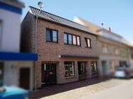 Neuwertiges Wohn.-Geschäftshaus in zentraler Lage, zur Eigennutzung für Ihre Geschäftsidee oder als sicheres Anlageobjekt ! - Marne